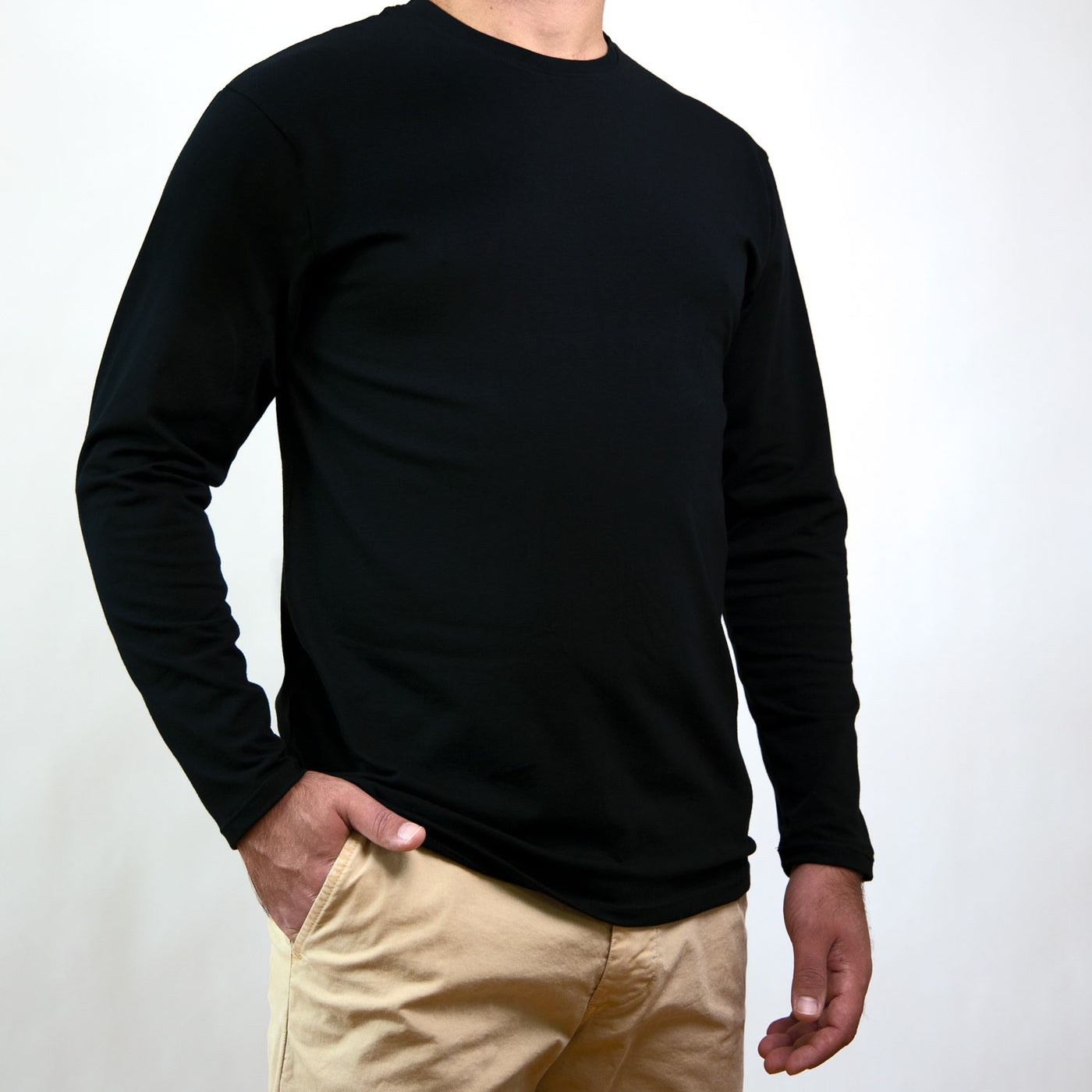 Vêtements pour hommes et femmes faits au Québec avec du coton biologique certifié