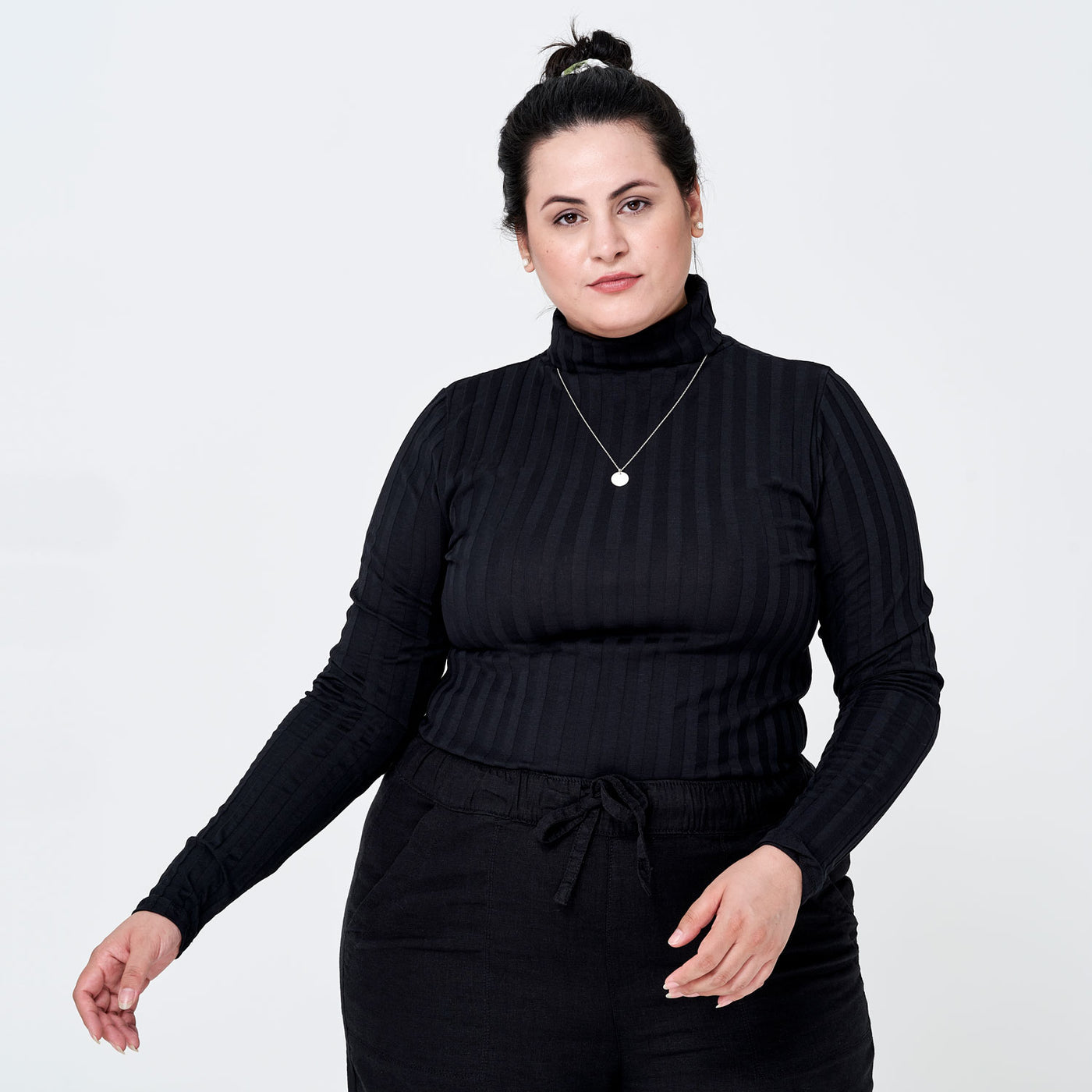 Boutique en ligne de vêtements pour femmes en coton bio faits au Québec dans des conditions éthiques