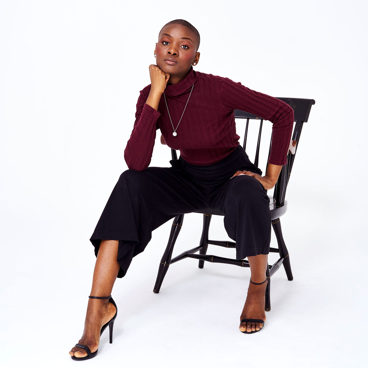 Marque de vêtements québécoise pour femmes faits au Québec dans des conditions éthiques avec des tissus écologiques