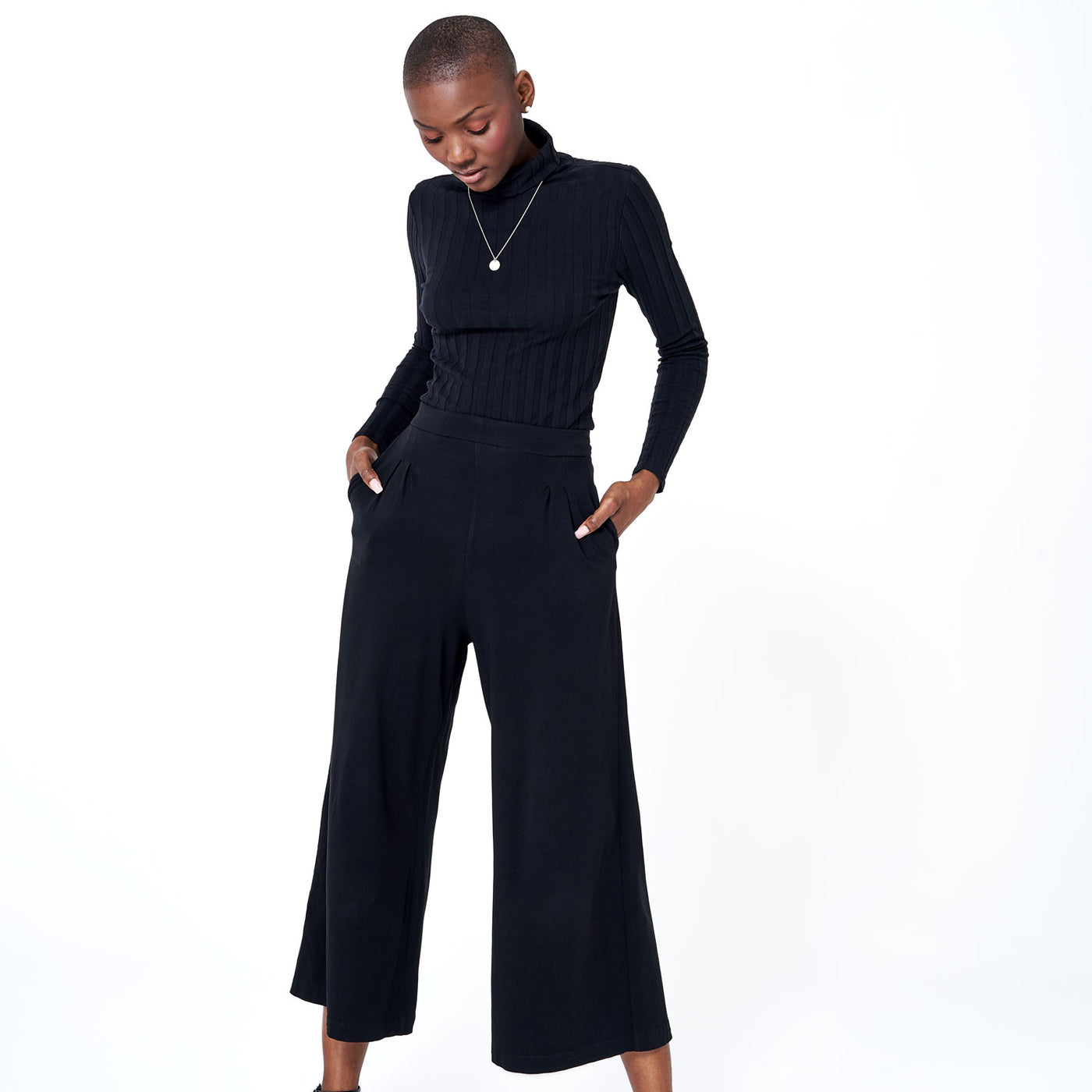 Marque de mode éthique vêtements pour femmes faits au Québec avec des fibres écologiques