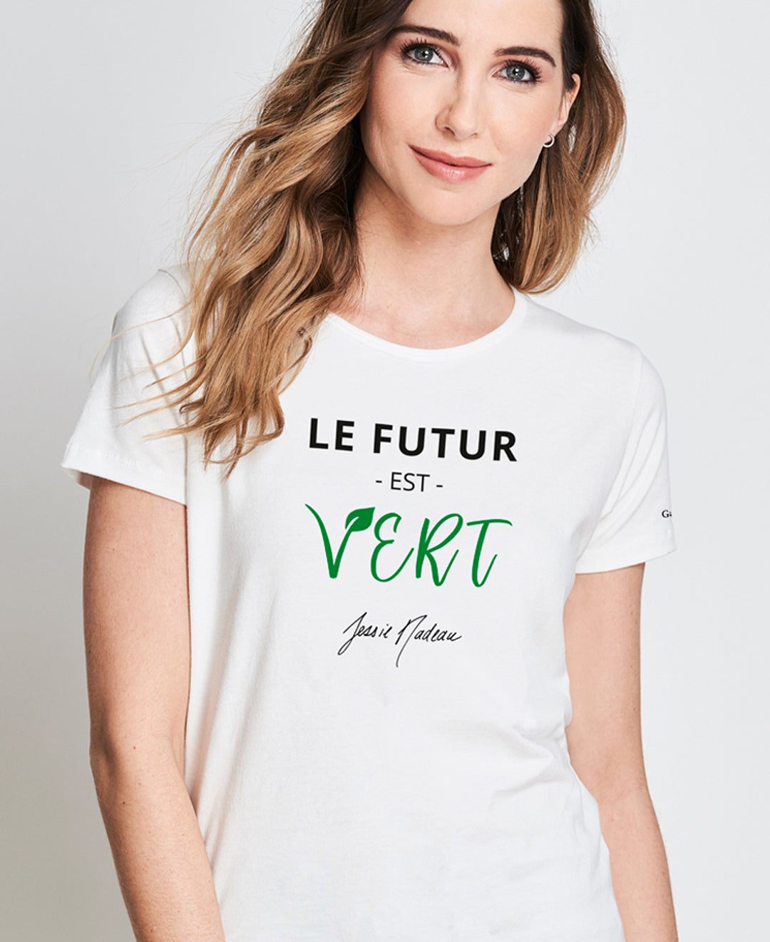 T-shirt fait au Québec en collabo avec Jessie Nadeau blanc