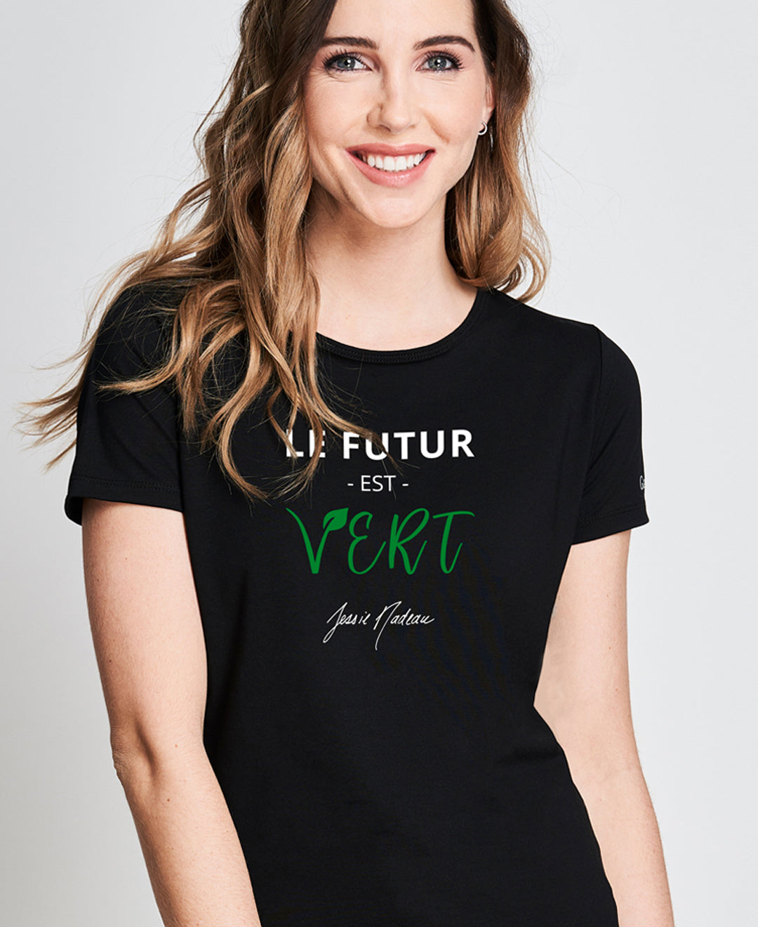 T-shirt fait au Québec en collabo avec Jessie Nadeau Noir